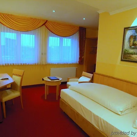 Mack Hotel 3*