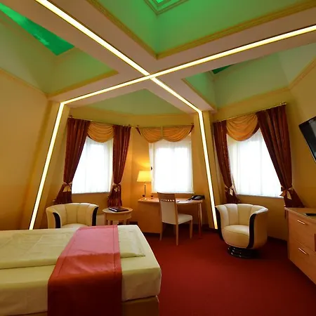 Mack Hotel 3*